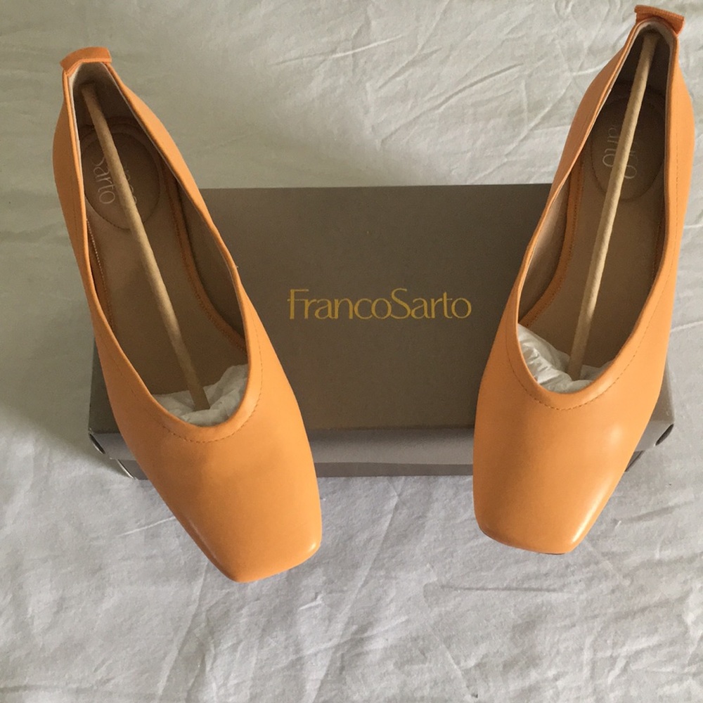 Women’s FRANCO SARTO Canteloupe color size 9M